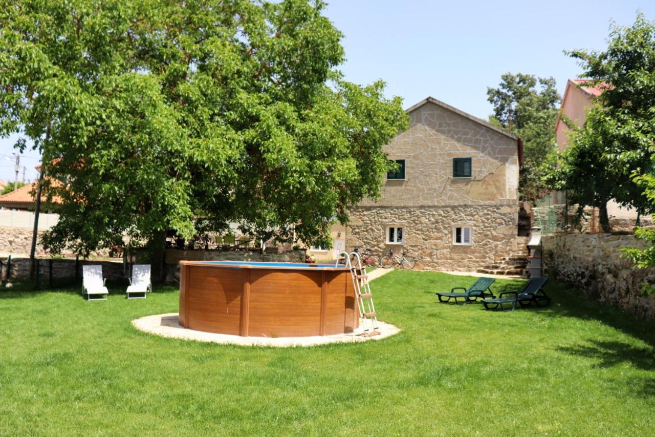 Cantinho D'Aldeia Guarda Buitenkant foto